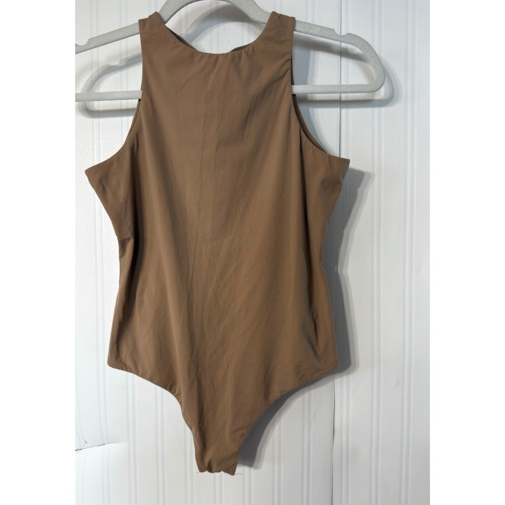 SKIMS Essential Crew Neck Thong‎ Bodysuit Tan Sleeveless Size L Large - Picture 2 of 6
